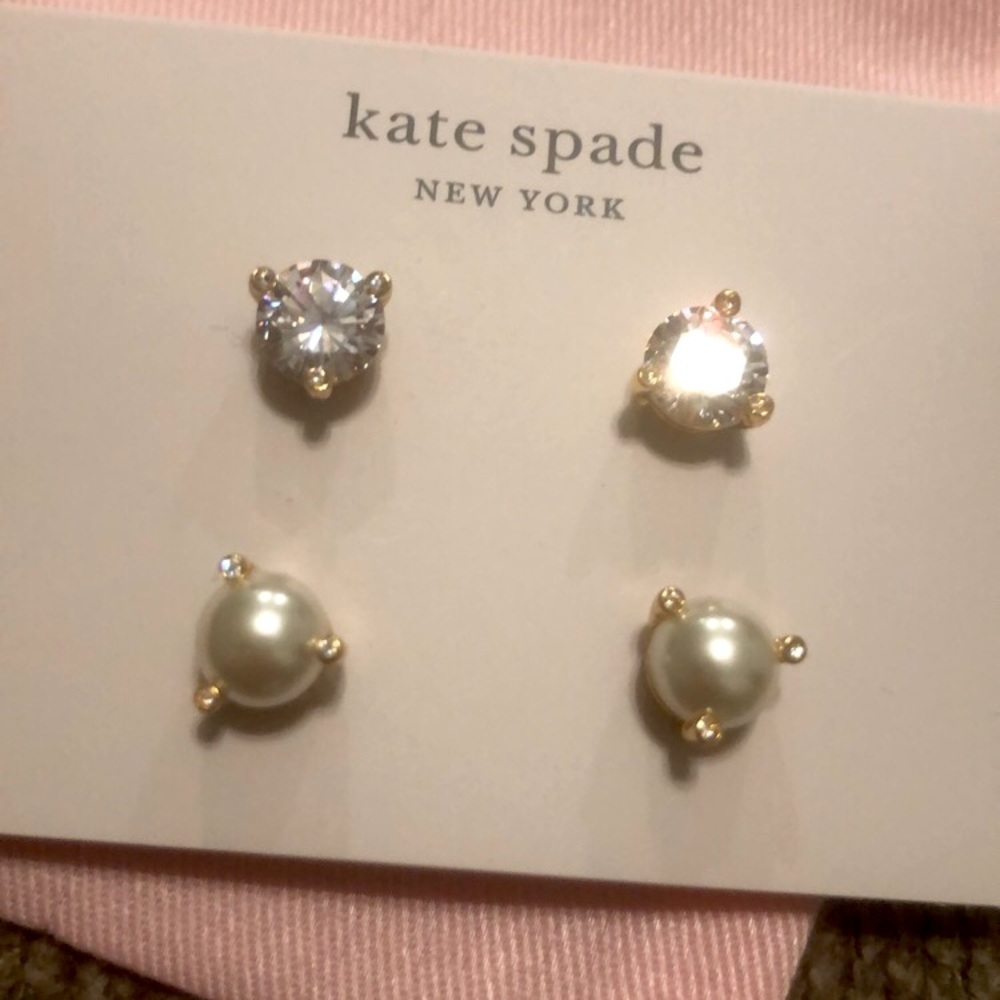 Beautiful Kate Spade earring set. New with tags!!